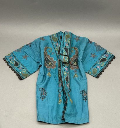 Deux costumes pour jeune-fille, Turquie,...