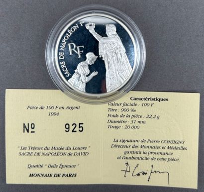 Lot comprenant :
- Une pièce de 100 francs...