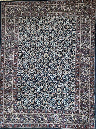 Tapis rectangulaire en laine à motifs de...