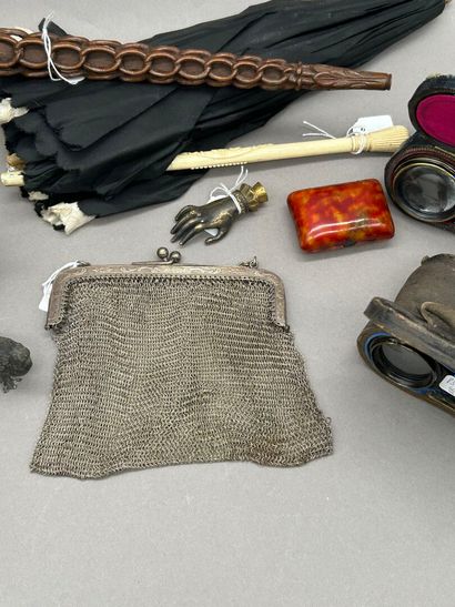 Lot d'objets de charme ou objets de vitrine,...