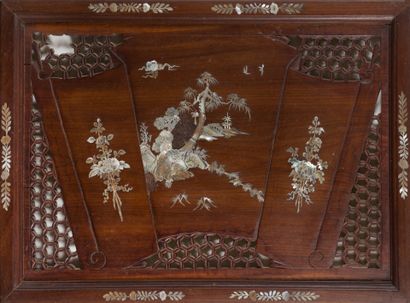 Set comprising: 
- Reunion of 3 exotic wood...