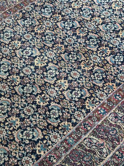 Tapis rectangulaire en laine à motifs de...