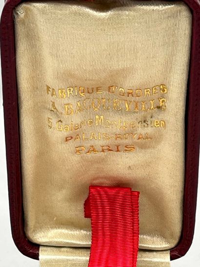Petite étoile de l'Ordre de la Légion d'honneur...