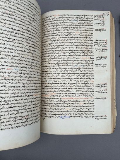 Ouvrage juridique manuscrit rédigé en langue...