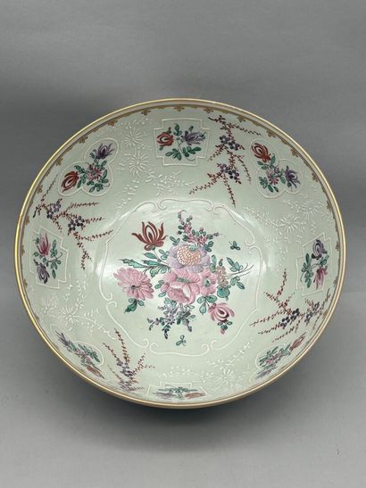 SAMSON.
Grand bol en porcelaine émaillée...