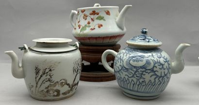 Lot de 8 pièces en porcelaine, comprenant...
