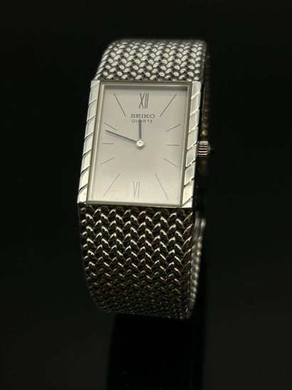 Lot comprenant :
- SEIKO.
Montre bracelet...