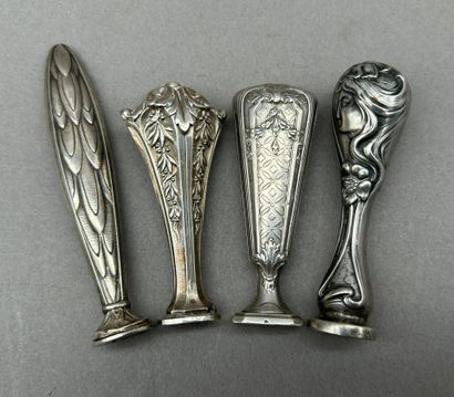 Lot d'objets de curiosité et nécessaire d'une...