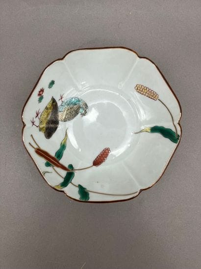 Lot including: 
- Porcelain plate with polychrome...