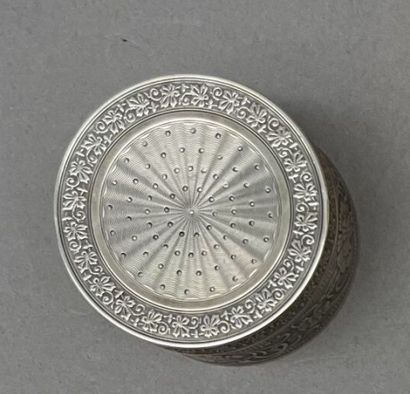 Lot comprenant: 
- Lot en argent 925 °/°°...
