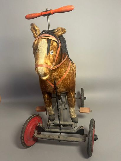 PINTEL Frères
Cheval à pédales dit 