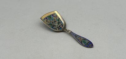Petite pelle à glace en vermeil à décor en...