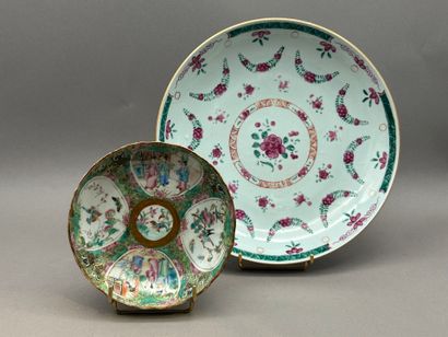 Lot comprenant : 
- Chine, Canton, XIXe siècle.
Coupe...