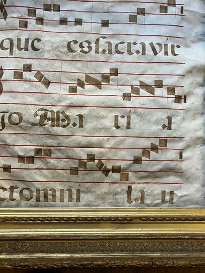 Lot comprenant :
- une page d'antiphonaire...