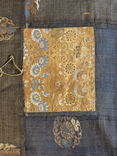 Japanese seven jo uttaraso type kesa in silk...