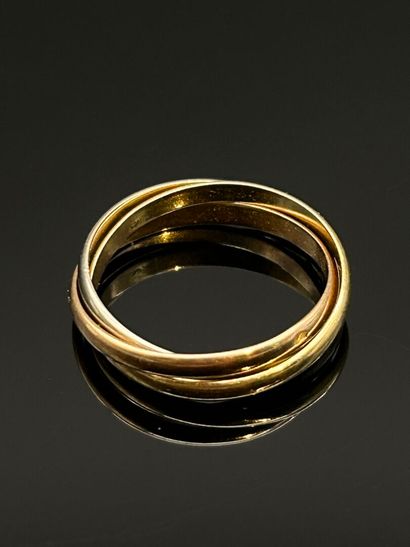 Dans le goût de CARTIER. Modèle Trinity.
Bague,...