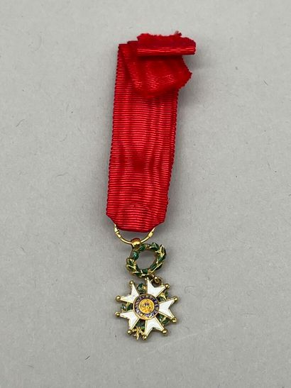 Petite étoile de l'Ordre de la Légion d'honneur...