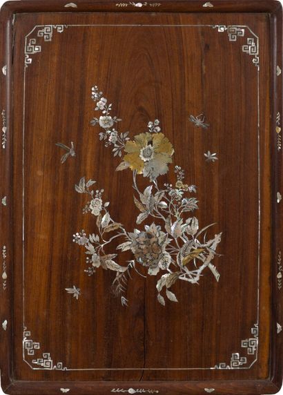 Set comprising: 
- Reunion of 3 exotic wood...