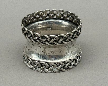 Réunion de 6 ronds de serviette en argent...
