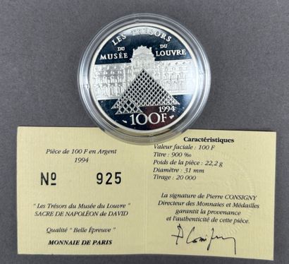 Lot comprenant :
- Une pièce de 100 francs...