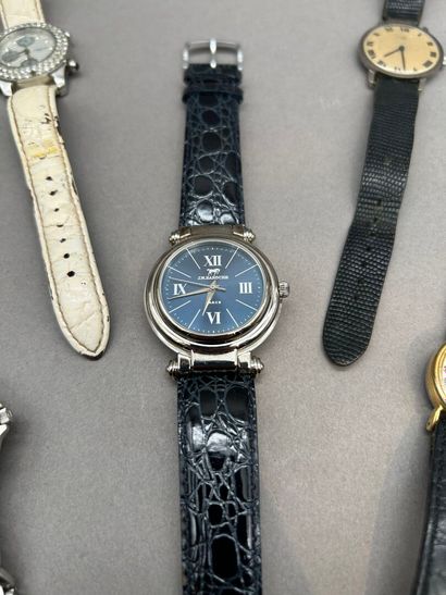 Lot comprenant 13 montres par Swatch, Tissot,...