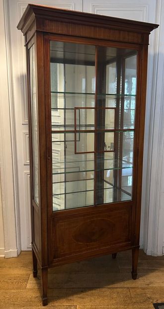 Meuble haut formant vitrine en bois de placage...