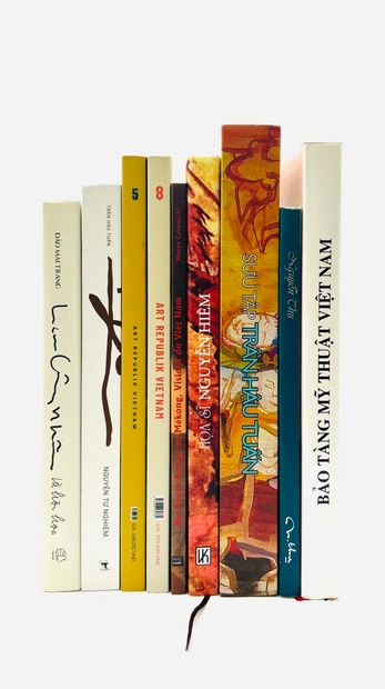 Fine arts documentation including 9 books...