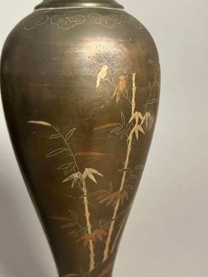 Reign of S.M. Khải Định (1916-1925).
Bronze...