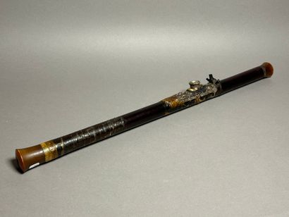 Bamboo opium pipe, horn tips, 800°/°°° silver...