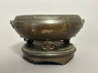 Reign of S.M. Khải Định (1916-1925).
Bronze...