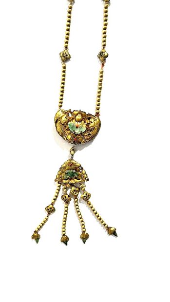 Collier sautoir en argent 800 °/°° doré,...