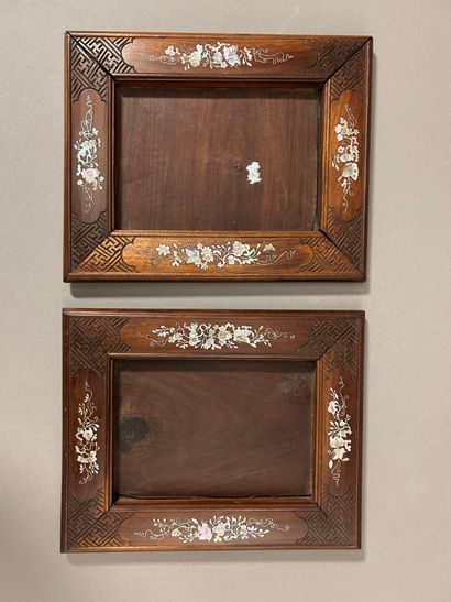 Reunion of two rectangular frames in exotic...
