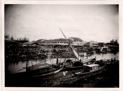 1930-1940. 
PHOTO-CINEMATOGRAPHIC SERVICE.
Interesting...