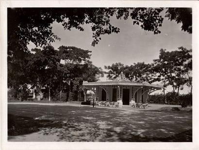 1930-1940. 
PHOTO-CINEMATOGRAPHIC SERVICE.
Interesting...