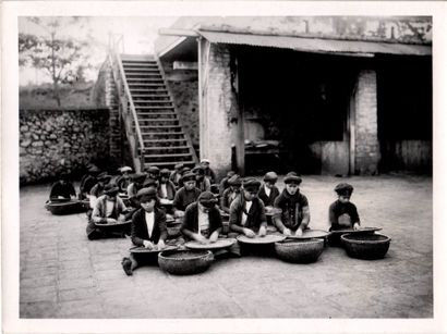 1930-1940. 
PHOTO-CINEMATOGRAPHIC SERVICE.
Interesting...