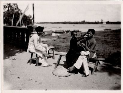 1930-1940. 
PHOTO-CINEMATOGRAPHIC SERVICE.
Interesting...
