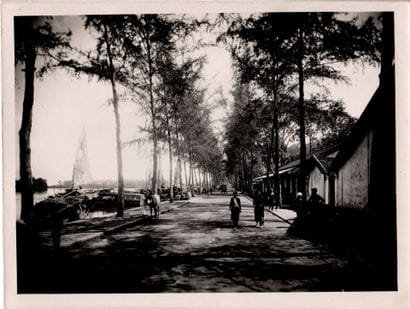 1930-1940. 
PHOTO-CINEMATOGRAPHIC SERVICE.
Interesting...