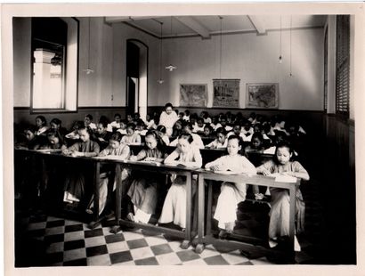 1930-1940. 
PHOTO-CINEMATOGRAPHIC SERVICE.
Interesting...
