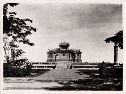 1930-1940. 
PHOTO-CINEMATOGRAPHIC SERVICE.
Interesting...
