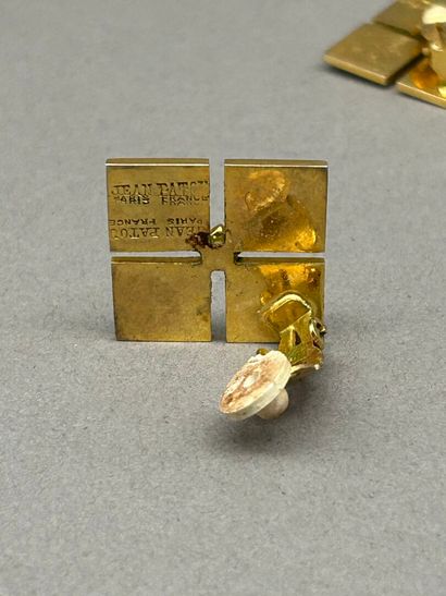 Jean PATOU, Paris. 
Pair of ear clips in...