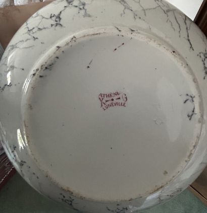 *LUNEVILLE. 
Fine earthenware 