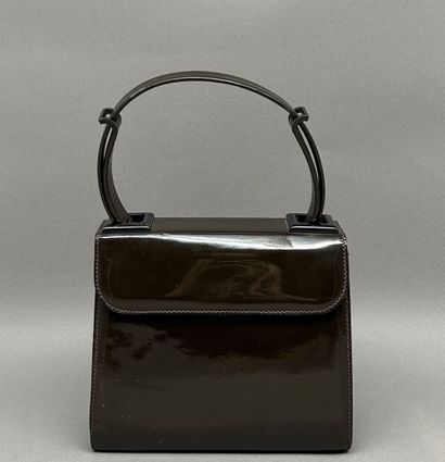 Charles JOURDAN, Paris.
Small trapeze-shaped...