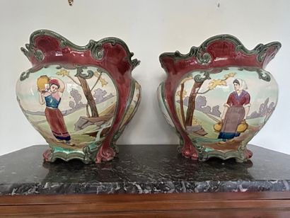 *LONGCHAMP. 
Important pair of fine earthenware...