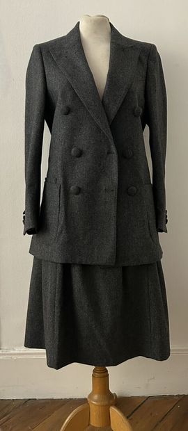 Fashion lot including: 
- Yves SAINT-LAURENT,...
