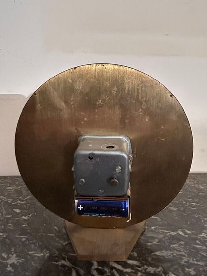 *JAEGER Electric
Circular table clock in...