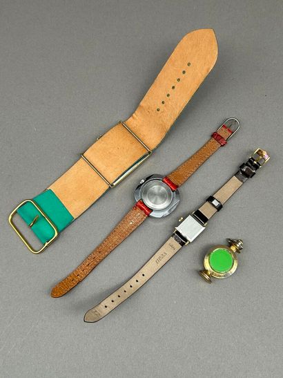 Lot including: 
- OMEGA. 
Ladies' wristwatch...