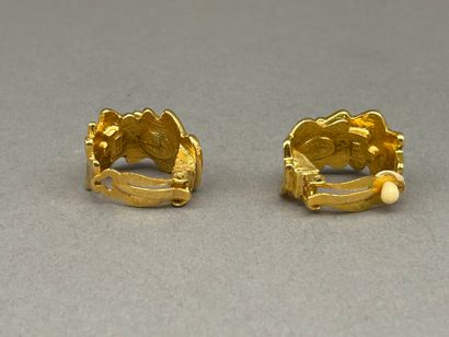 Inès de LA FRESSANGE.
Pair of ear clips in...