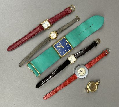 Lot including: 
- OMEGA. 
Ladies' wristwatch...