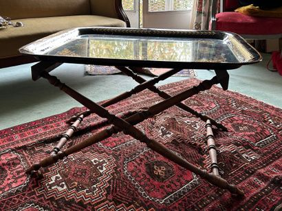 *Lot of furniture including: 
- a turned...