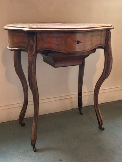 *Lot of furniture including: 
- a curved...